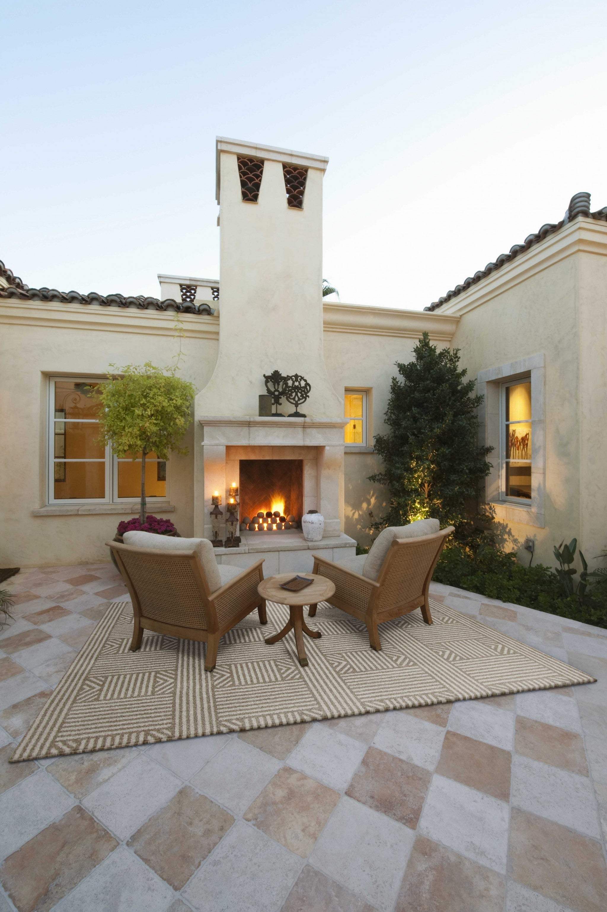 2' X 3' Beige and Ivory Geometric Indoor Outdoor Area Rug - Homeroots - Flyclothing LLC