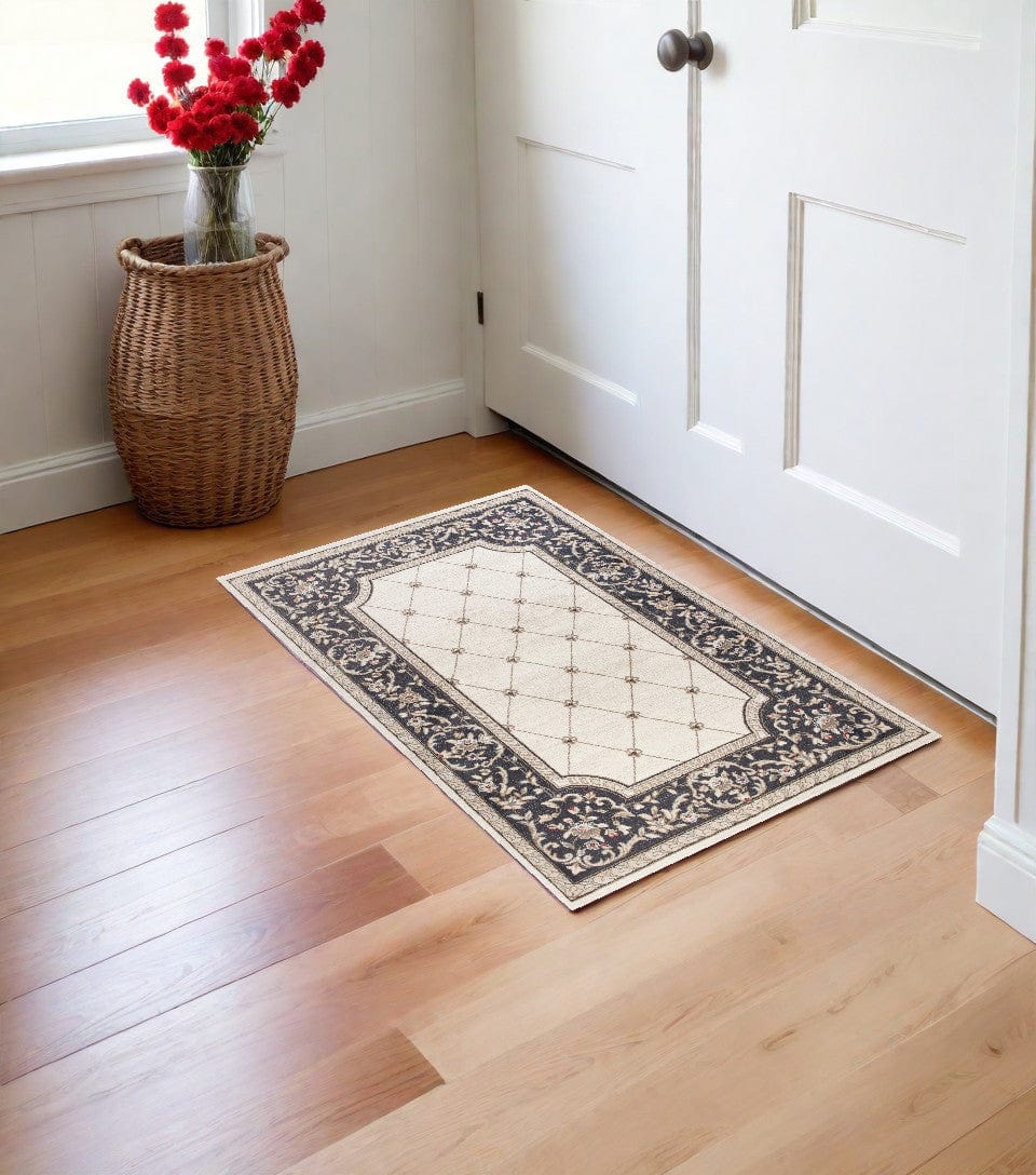 3' X 5' Gray and Ivory Trellis Area Rug - Homeroots
