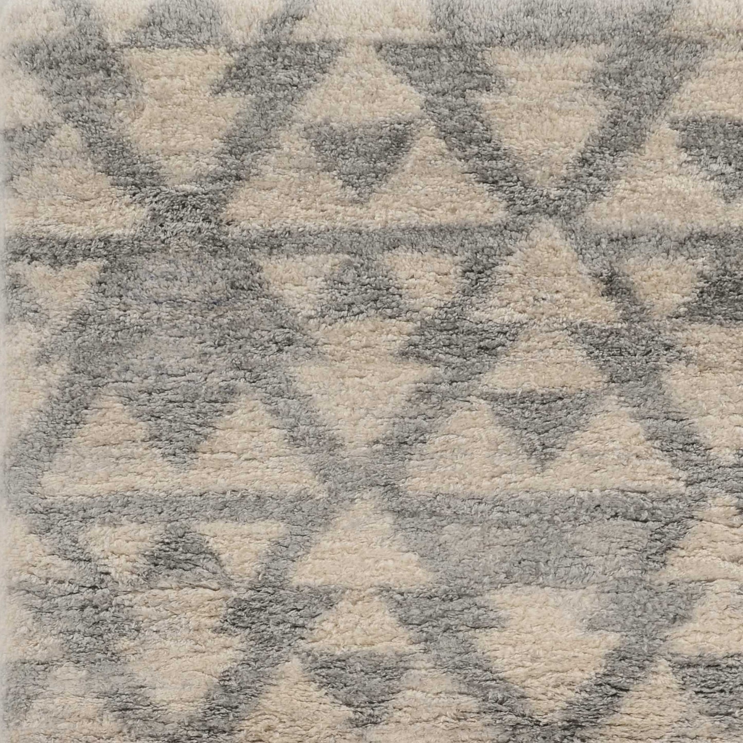 4' X 6' Ivory Or Grey Geometric Triangles Area Rug - Homeroots - Flyclothing LLC