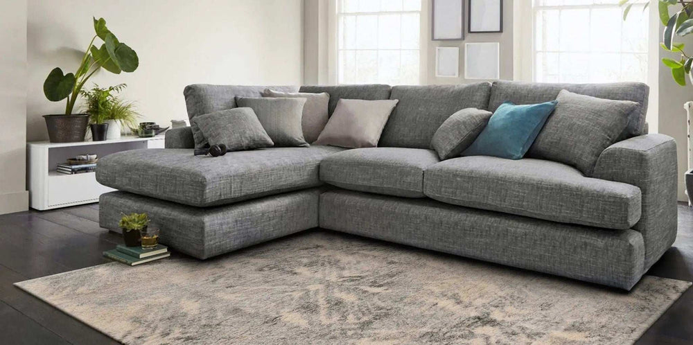 4' X 6' Gray and Ivory Damask Area Rug - Homeroots - Flyclothing LLC