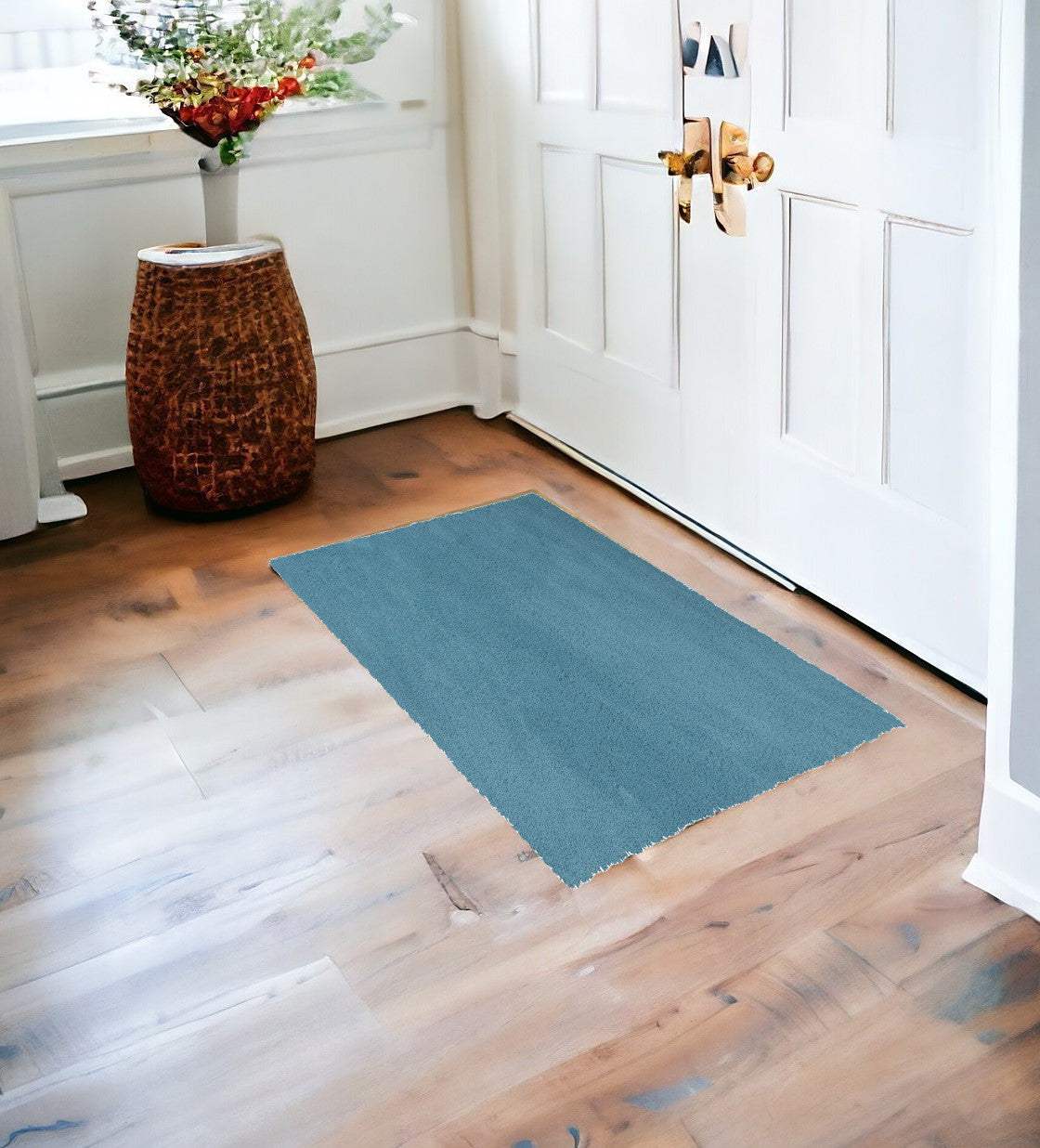 3' X 5' Highlighter Blue Plain Area Rug - Homeroots - Flyclothing LLC
