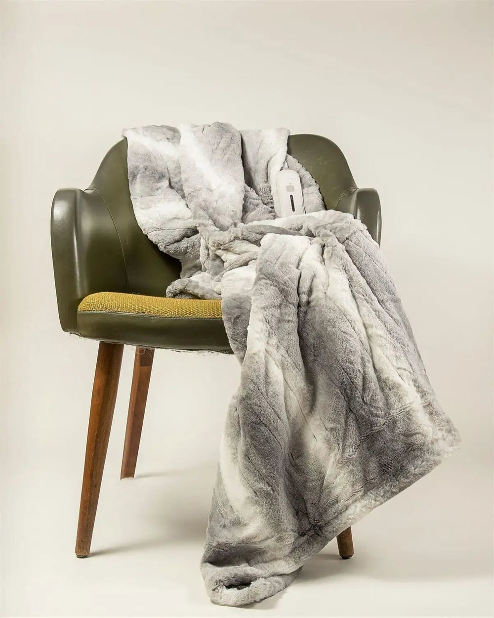 50" X 60" Grey And White Modern Contemporary Heated Throw Blankets - Homeroots - Flyclothing LLC