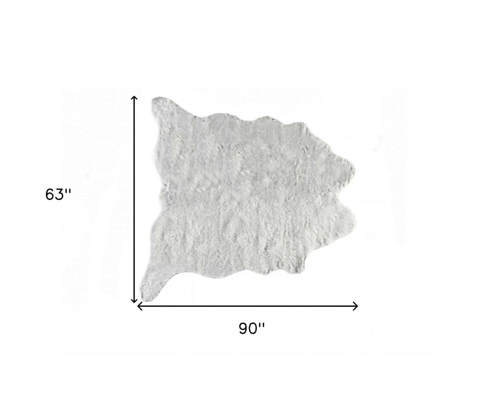 5' X 8' Gray Faux Fur Area Rug - Homeroots - Flyclothing LLC