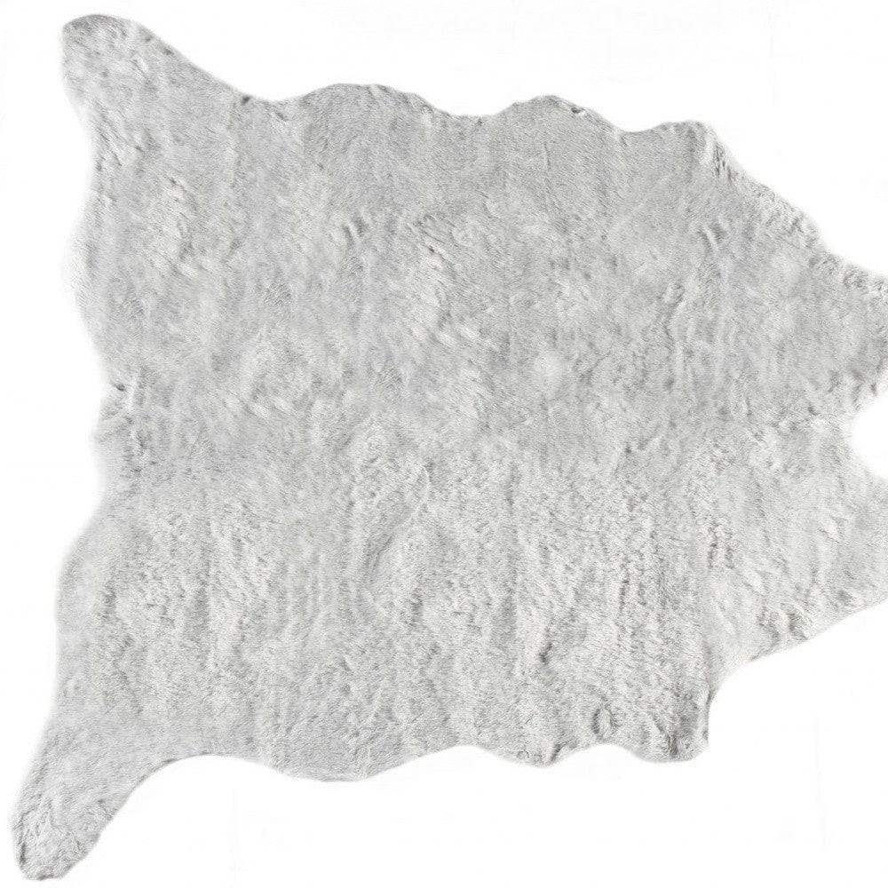 5' X 8' Gray Faux Fur Area Rug - Homeroots - Flyclothing LLC