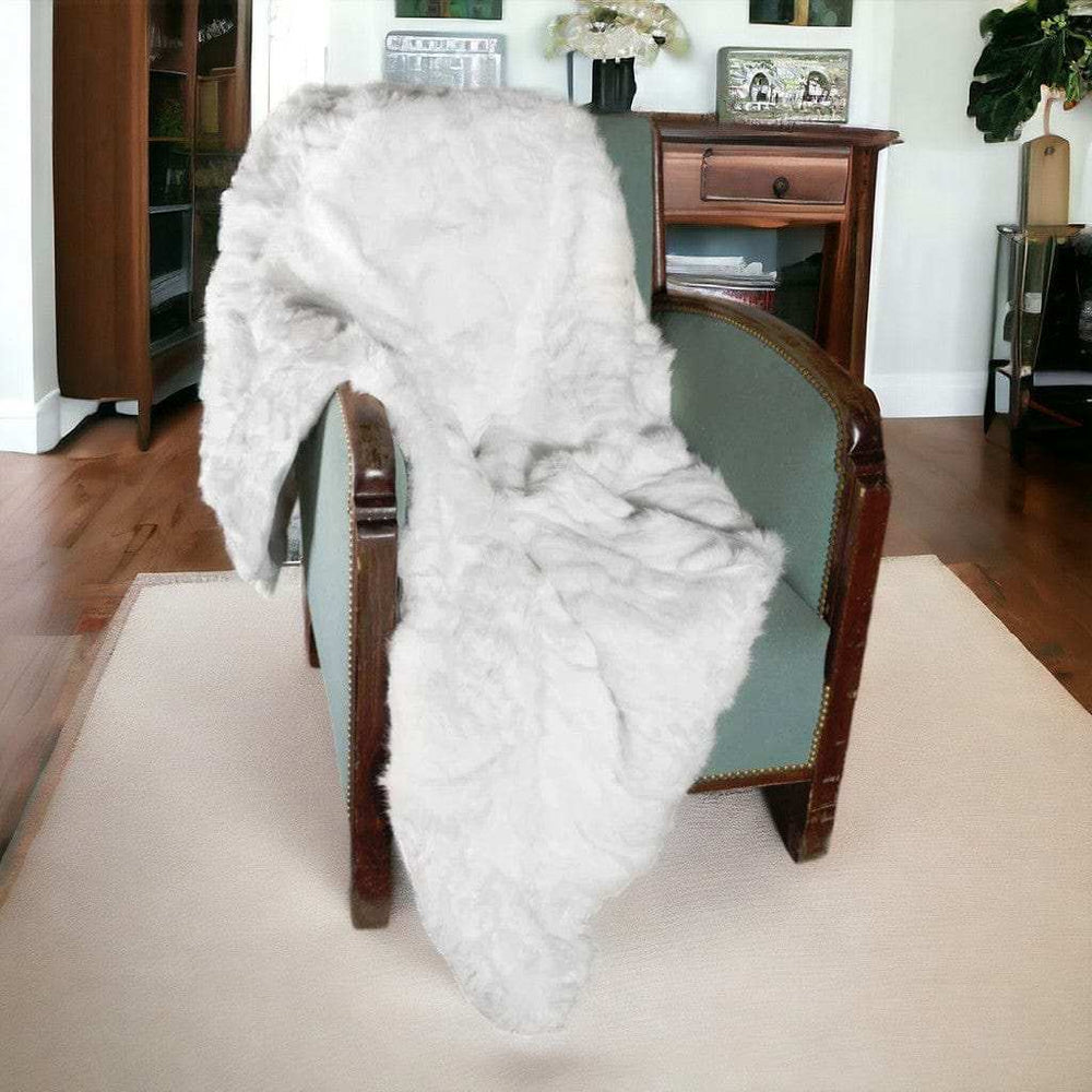 White Knitted Rabbit Solid Color Plush Reversable Throw - Homeroots - Flyclothing LLC