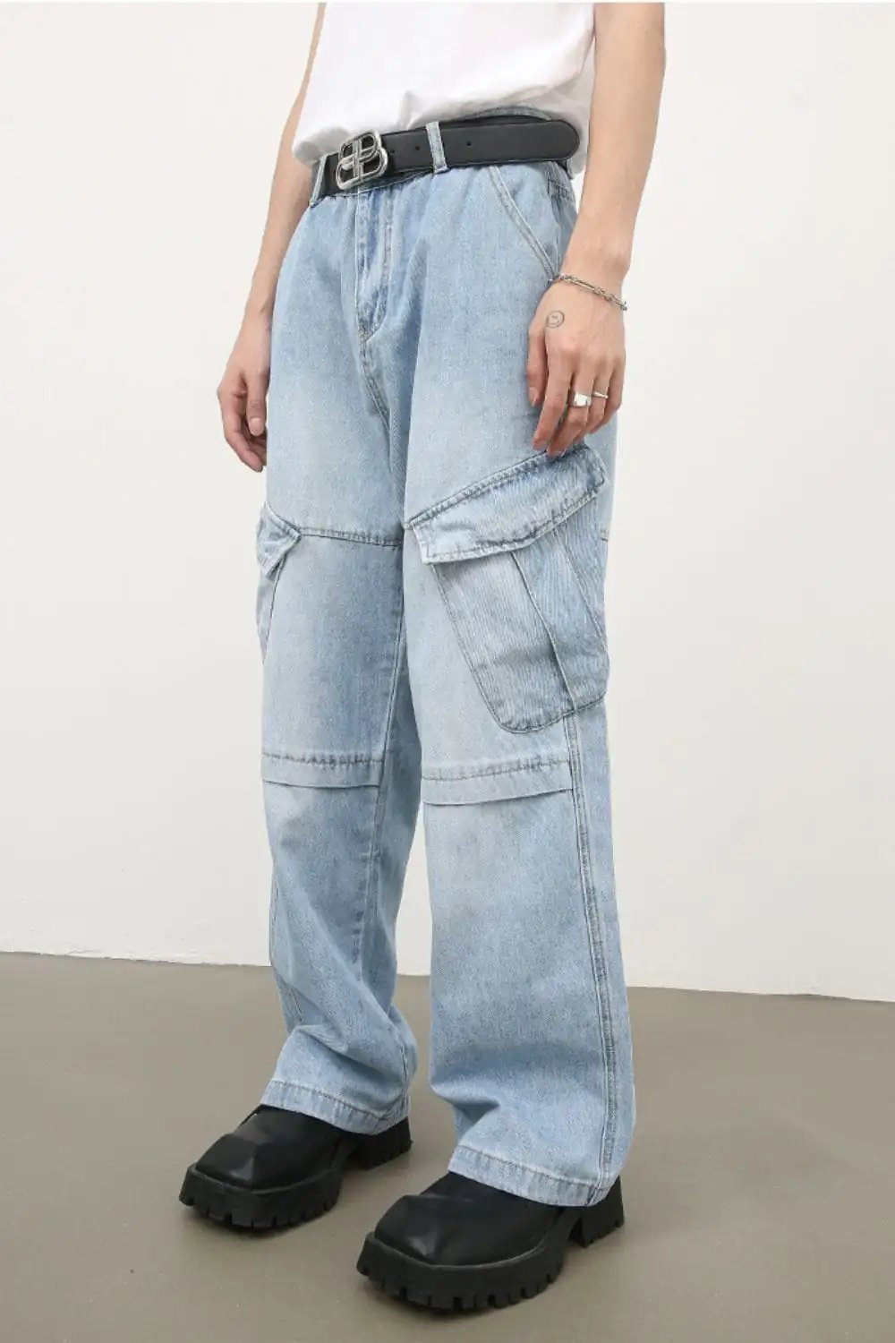Men's Mid Rise Jeans with Cargo Pockets - Trendsi