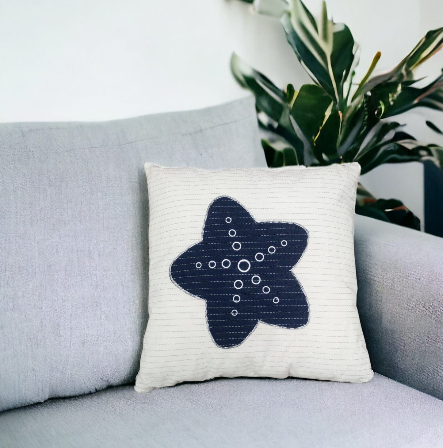 17" Blue and White Linen Throw Pillow - Homeroots - Flyclothing LLC
