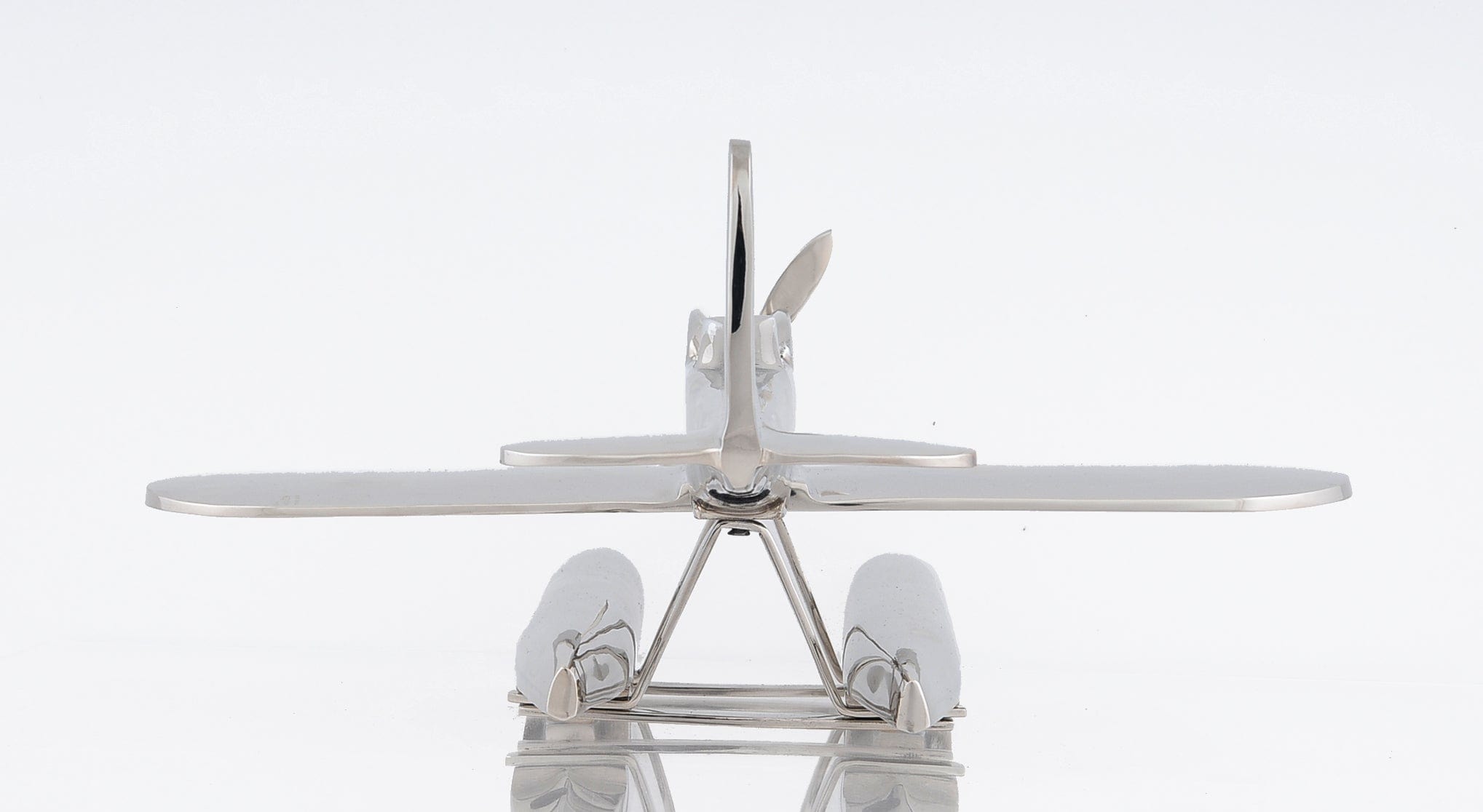 17" X 16.5" X 7" Alum Seaplane - Homeroots - Flyclothing LLC