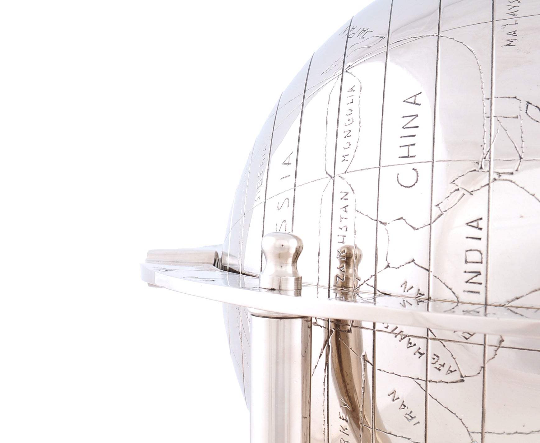 16" X 16" X 15" Aluminium Globe - Homeroots - Flyclothing LLC