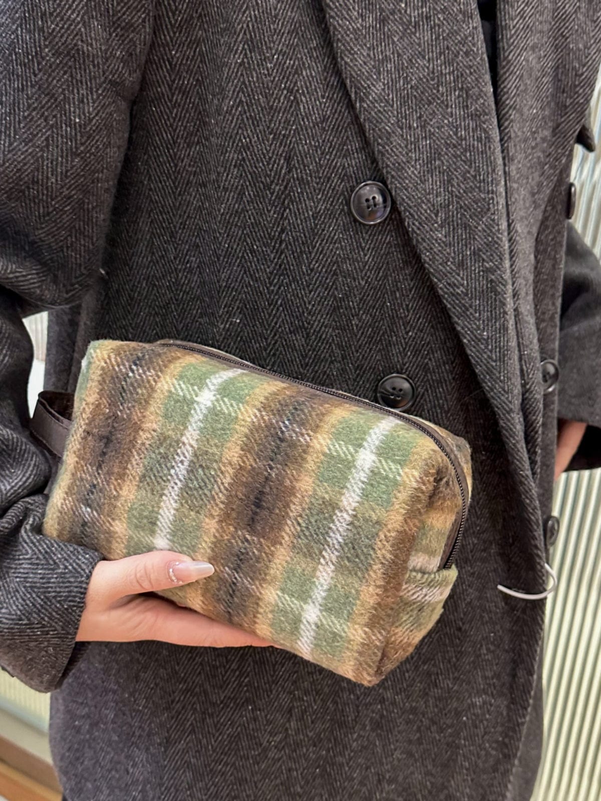 Contrast Plaid Clutch with Zipper - Trendsi
