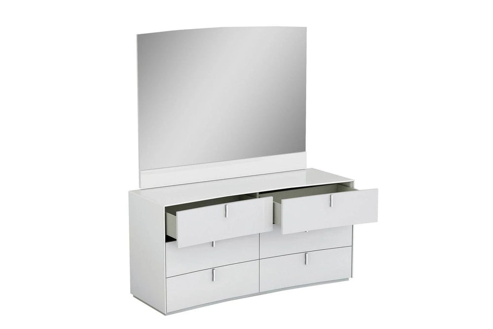 62" X 19" X 30" White  Dresser - Homeroots