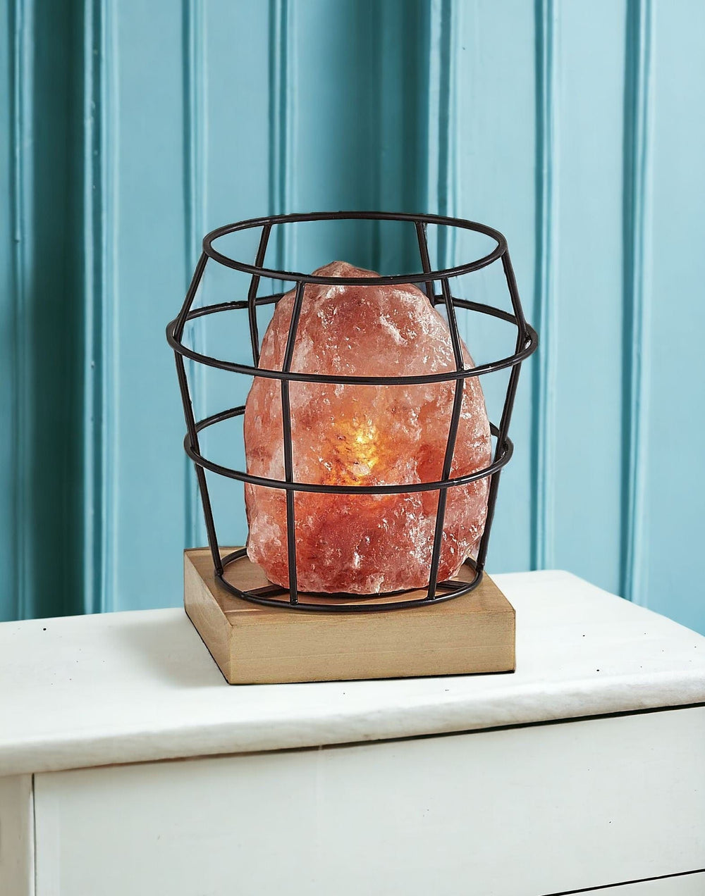 8" Himalayan Salt Accent Lamp With Black Cage Shade - Homeroots