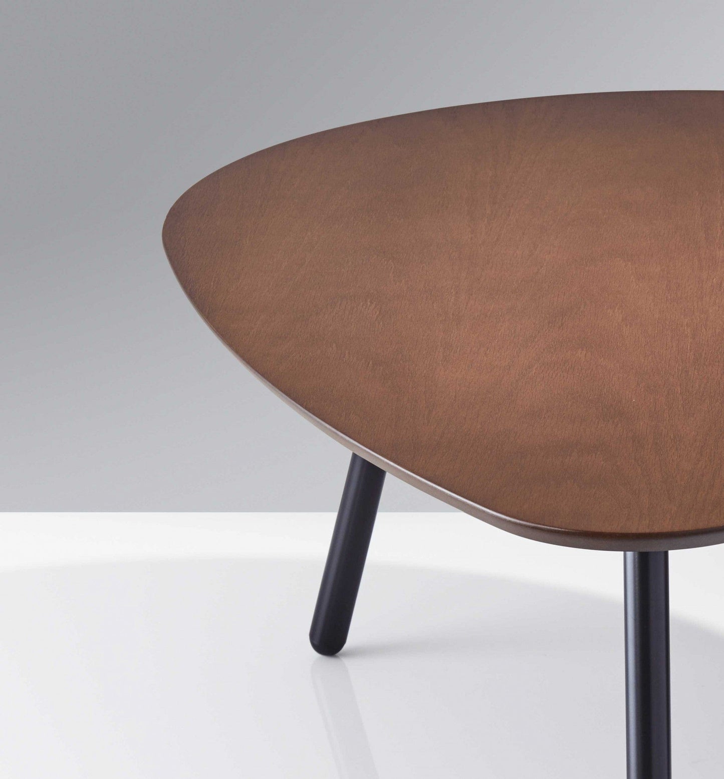 17" Black And Brown Solid Wood Round Nested Tables - Homeroots - Flyclothing LLC