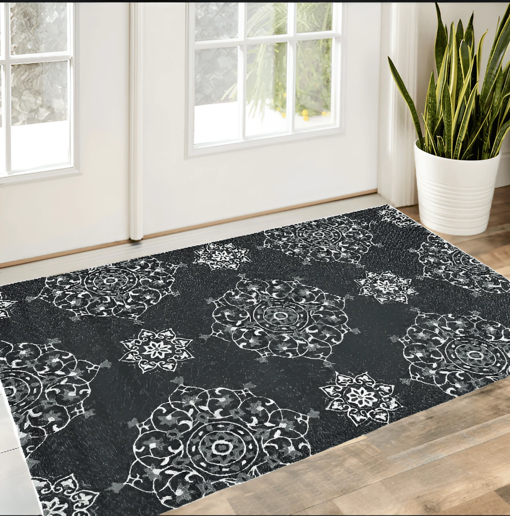 3' X 5' Charcoal Medallion Hand Tufted Area Rug - Homeroots
