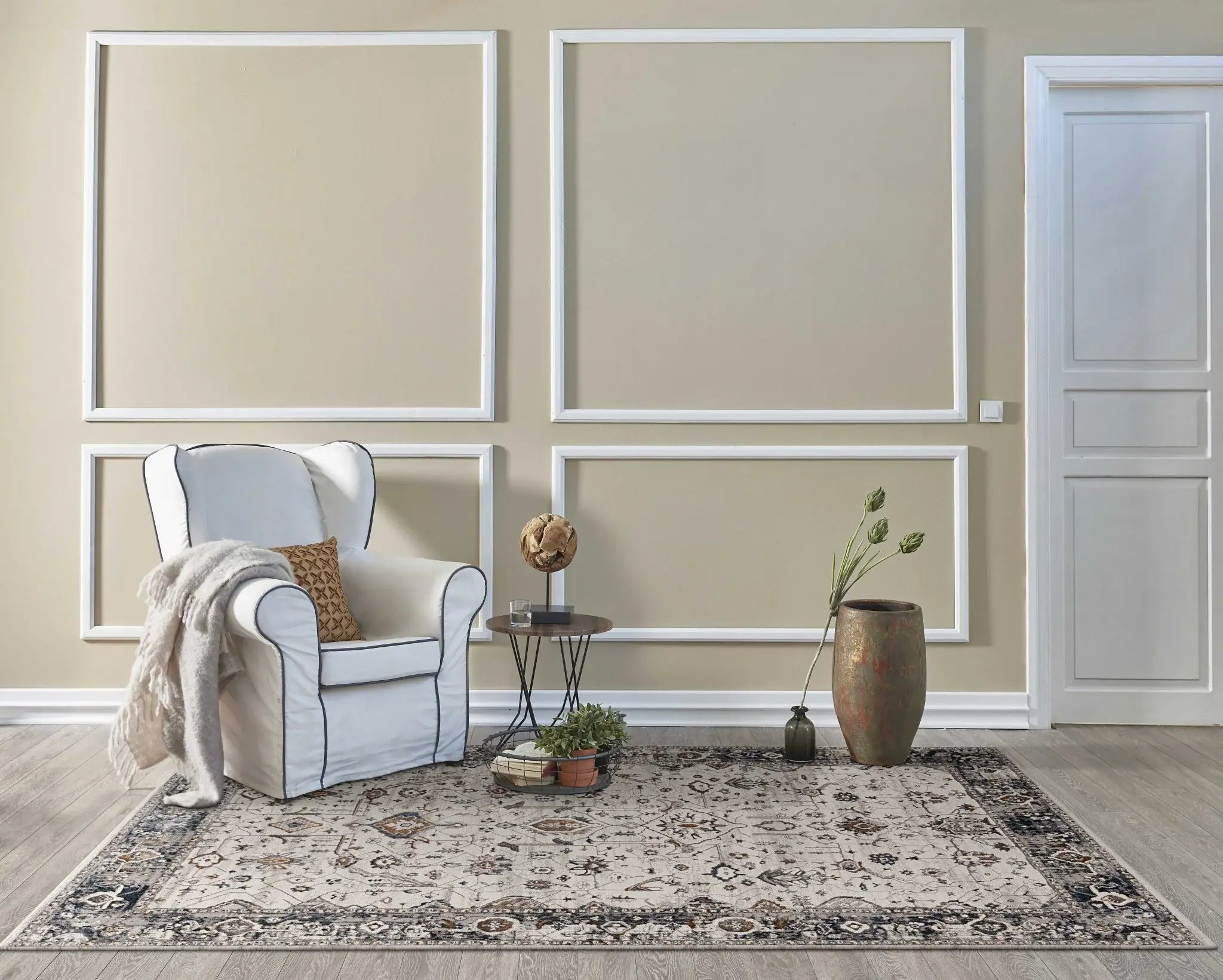 6' X 9' Gray and Ivory Area Rug - Homeroots - Flyclothing LLC