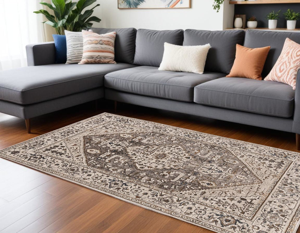 7' X 10' Gray Area Rug - Homeroots
