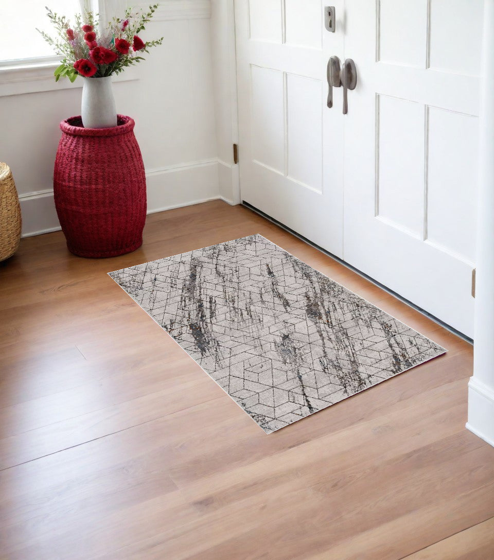 3' X 5' Ivory Geometric Pattern Area Rug - Homeroots