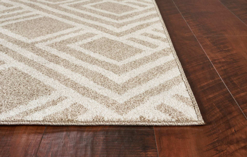7' X 10' Beige and Ivory Geometric Indoor Outdoor Area Rug - Homeroots - Flyclothing LLC
