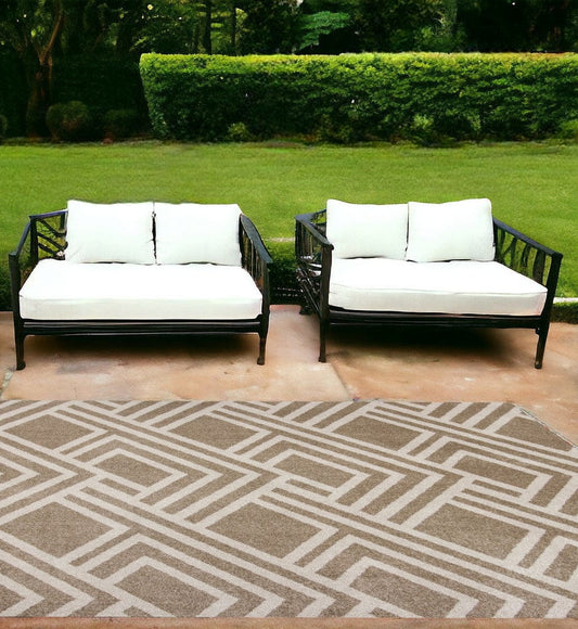 7' X 10' Beige and Ivory Geometric Indoor Outdoor Area Rug