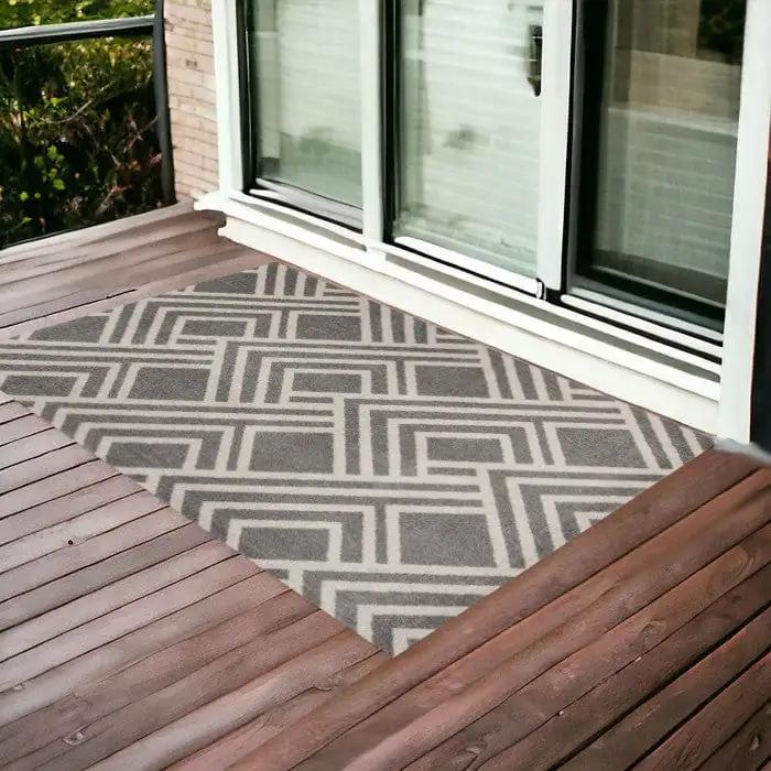 3' X 5' Gray Striped Indoor Outdoor Area Rug - Homeroots