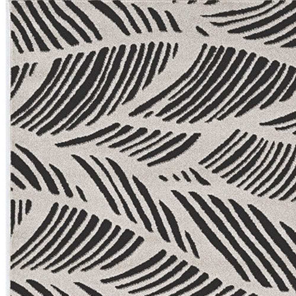 2' X 4' Black and White Abstract Indoor Outdoor Area Rug - Homeroots - Flyclothing LLC