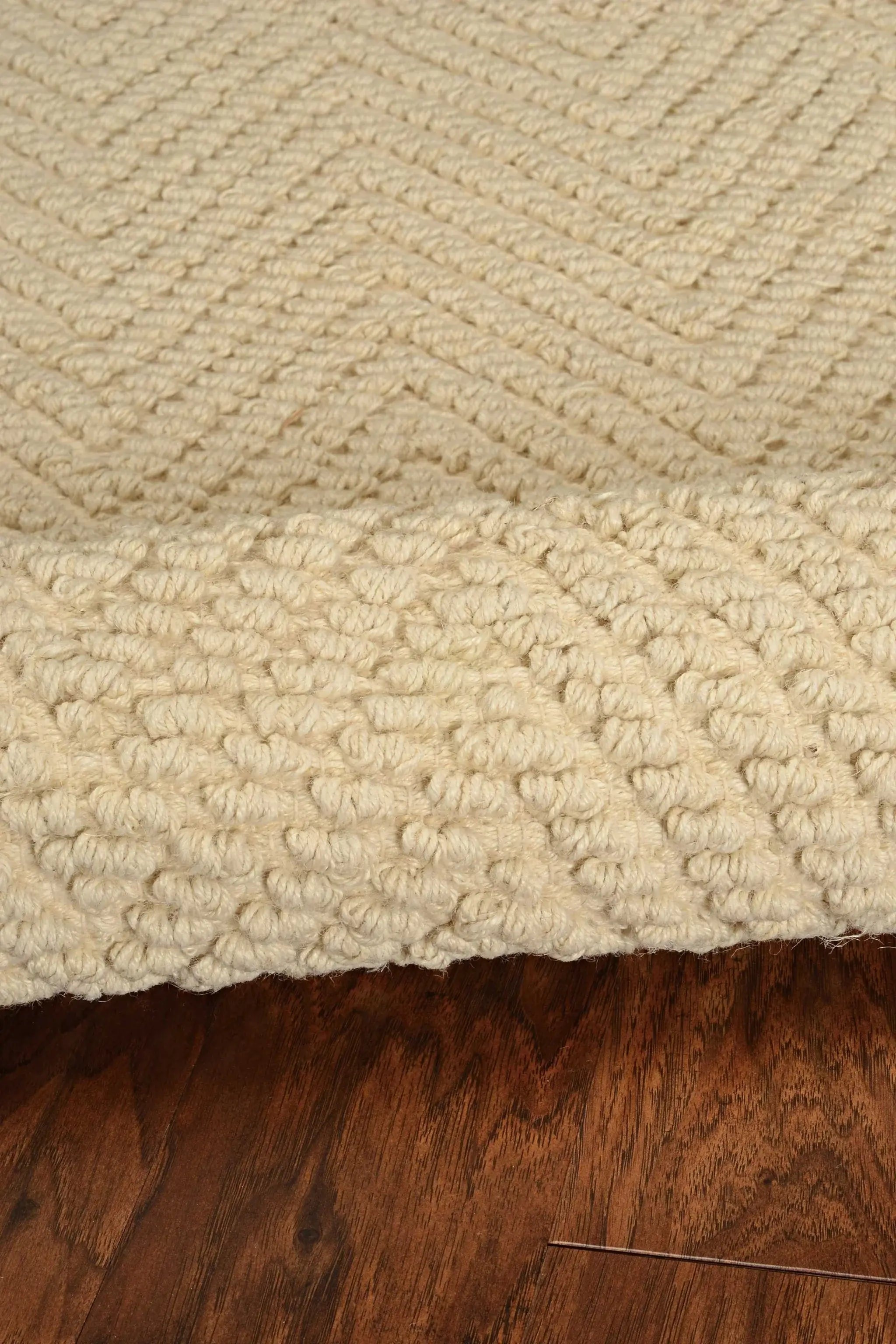 7' X 10' Ivory Chevron Hand Woven Area Rug - Homeroots - Flyclothing LLC