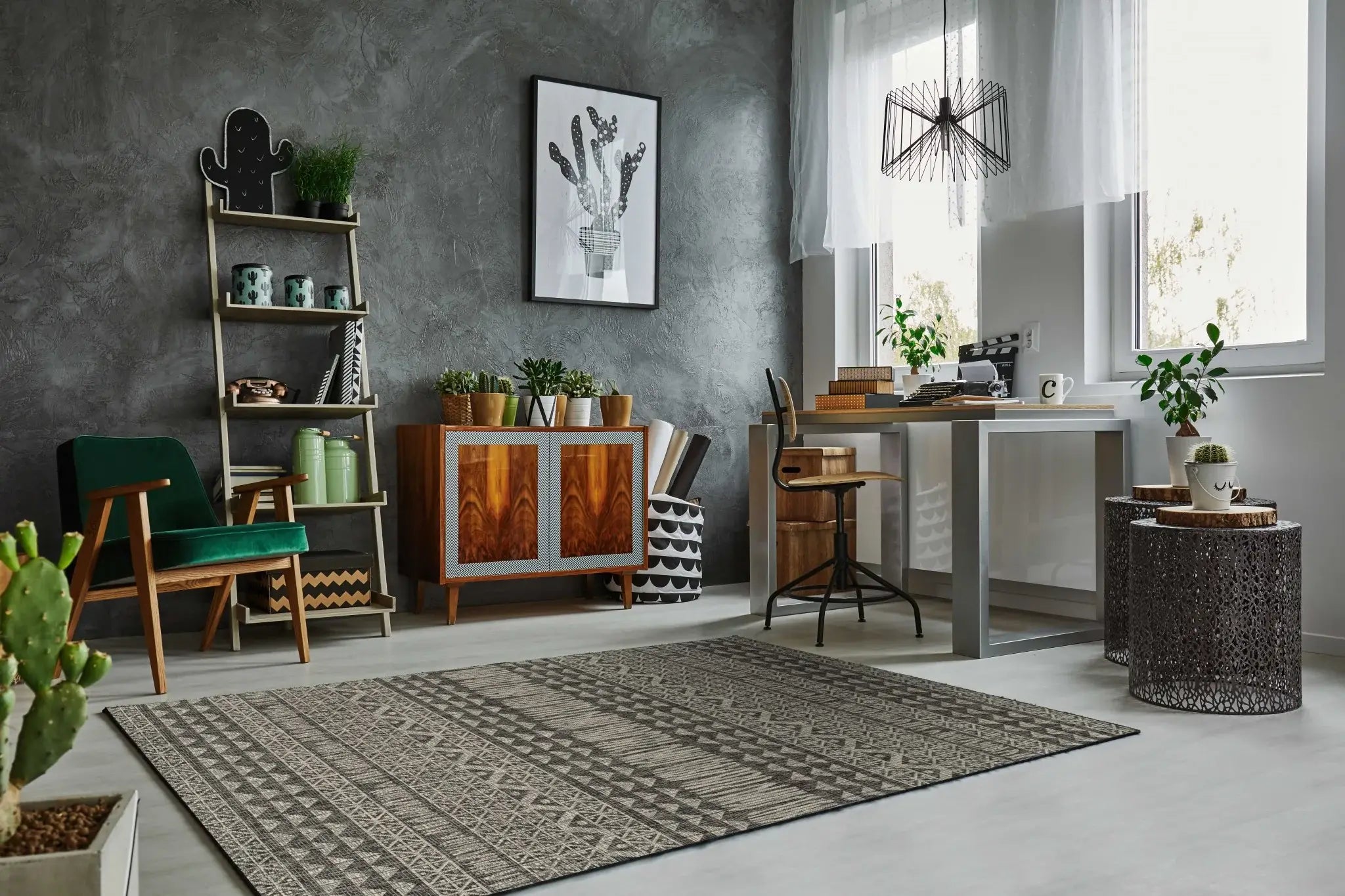 5' X 8' Charcoal Aztec Pattern Rug - Homeroots - Flyclothing LLC