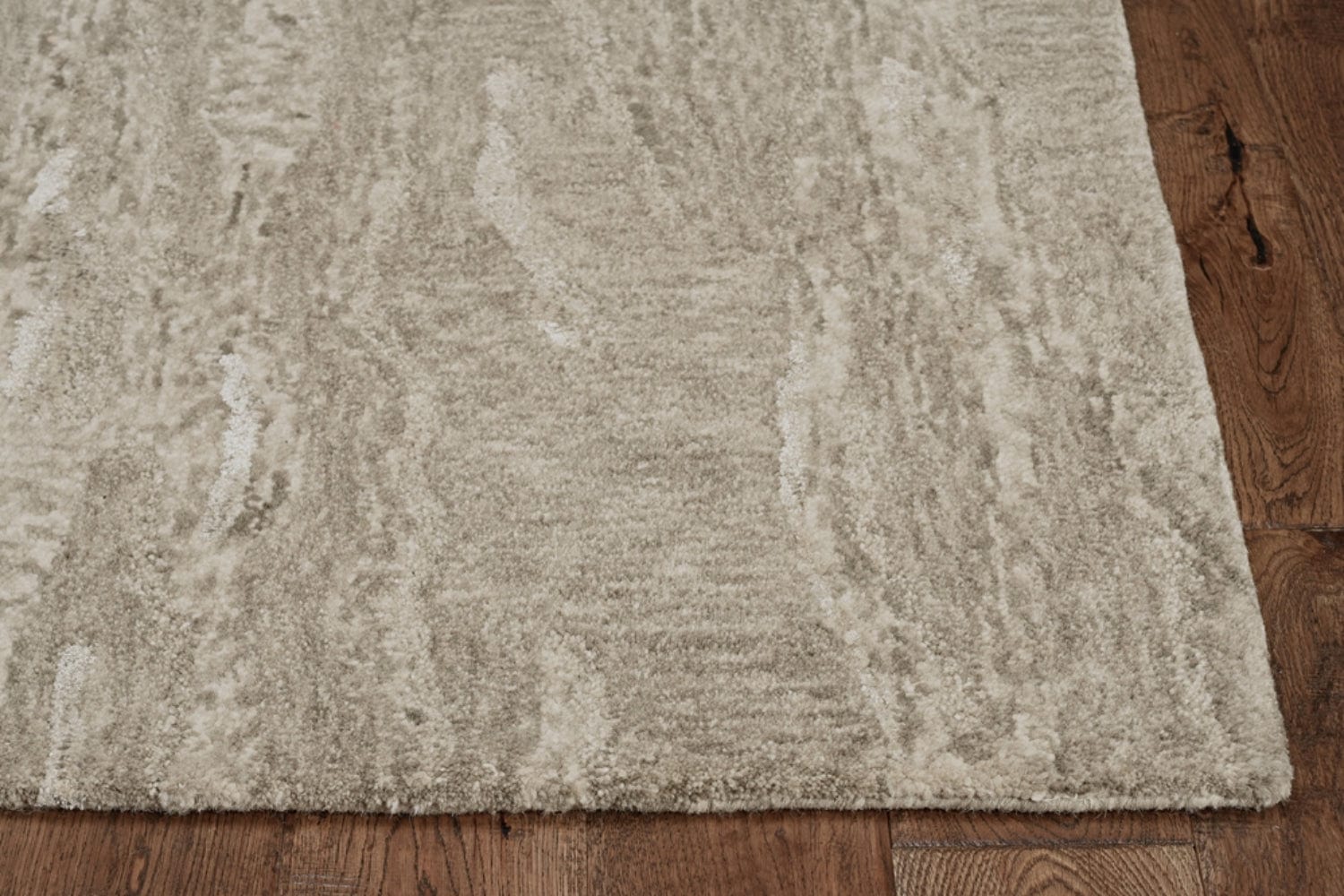 5' X 7' Sand Plain Wool Indoor Area Rug With Viscose Highlights - Homeroots