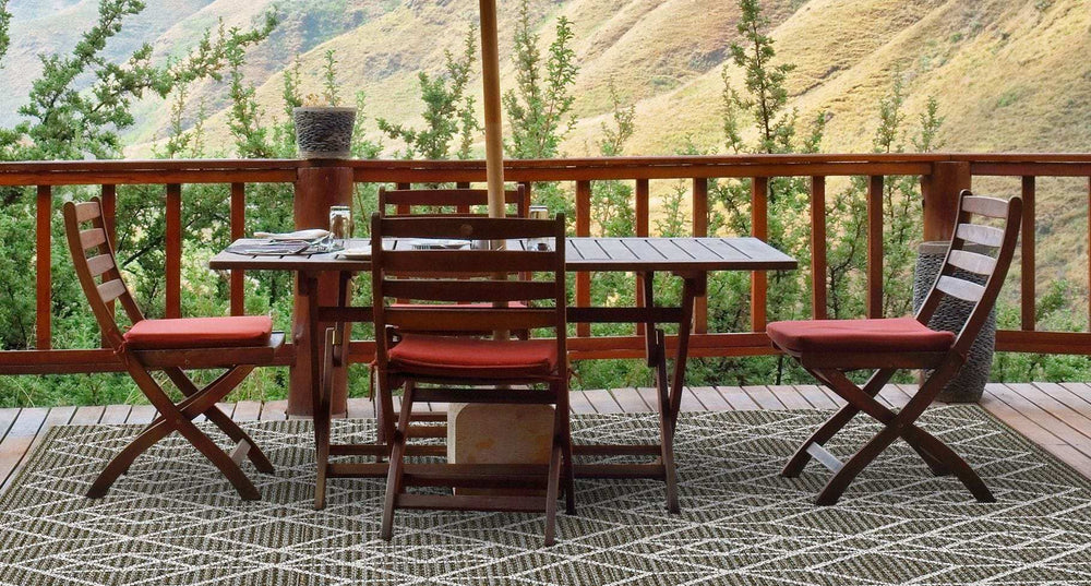 8' X 10' Gray Geometric Indoor Outdoor Area Rug - Homeroots - Flyclothing LLC