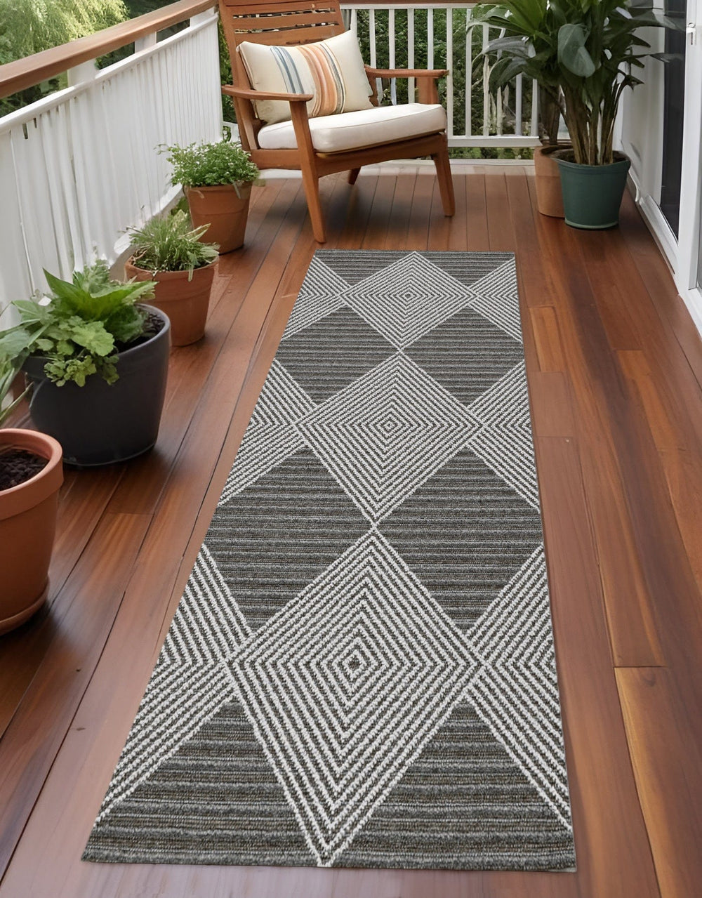 3' X 8' Gray Geometric Indoor Outdoor Area Rug - Homeroots