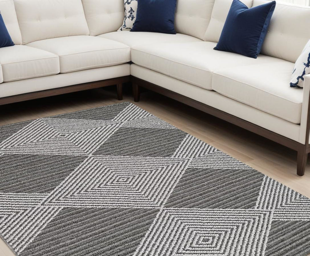 8' X 10' Gray and Ivory Geometric Area Rug - Homeroots