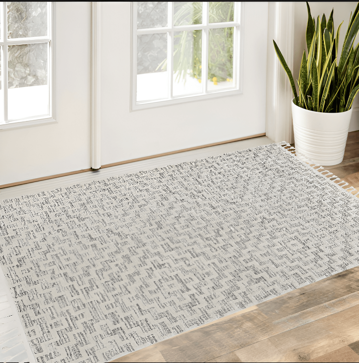 3' X 5' Ivory Grey Zigzag Diamonds Area Rug With Fringe