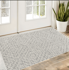 3' X 5' Ivory Grey Zigzag Diamonds Area Rug With Fringe