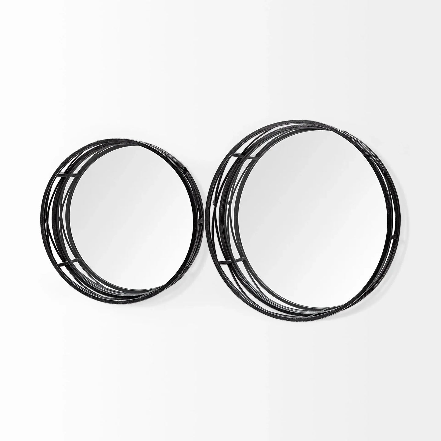 Set of Two Black Round Metal Indoor Outdoor Tray With Handles - Homeroots - Flyclothing LLC