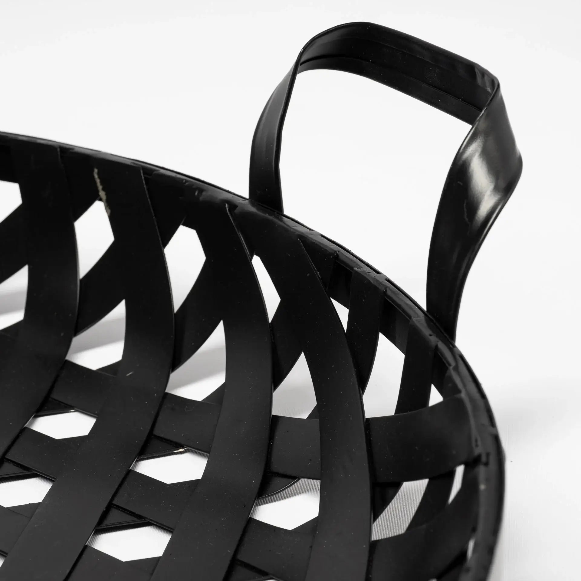 Set of Two Black Round Metal Indoor Outdoor Tray With Handles - Homeroots - Flyclothing LLC