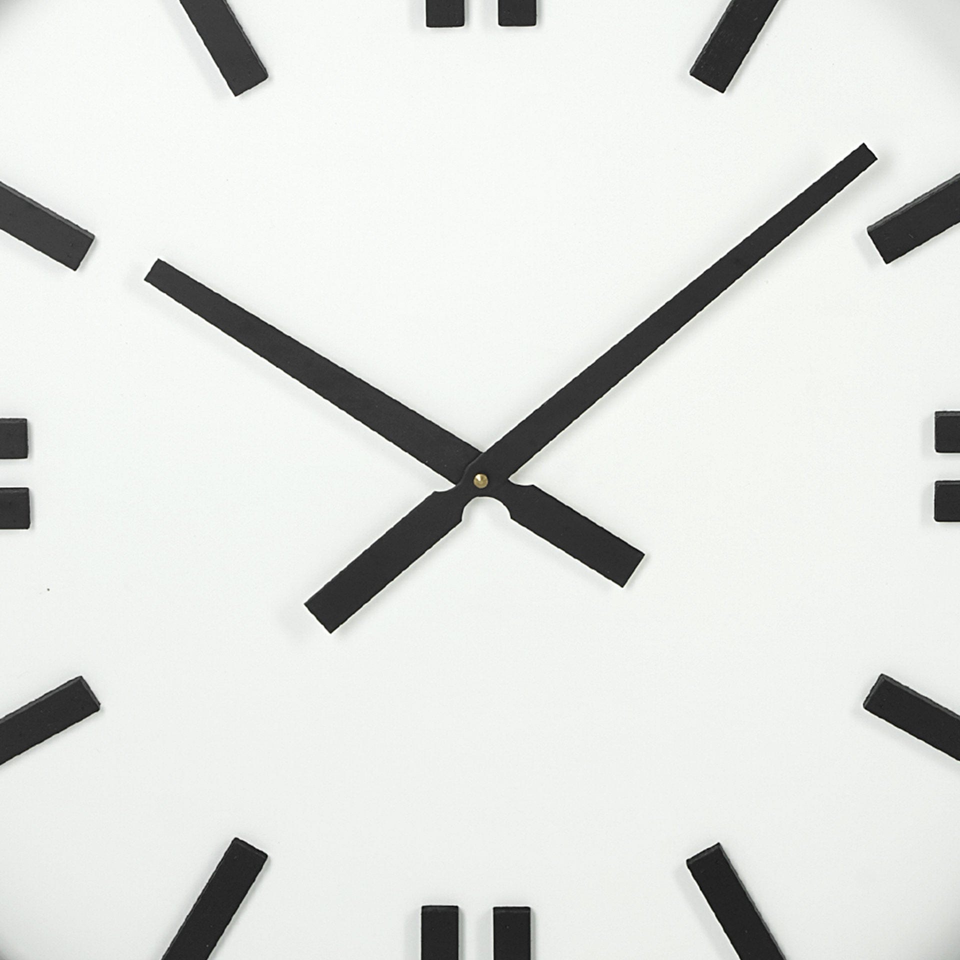 24" Round Large Modern Wall Clock With White Face And Non-Numarical Number - Homeroots