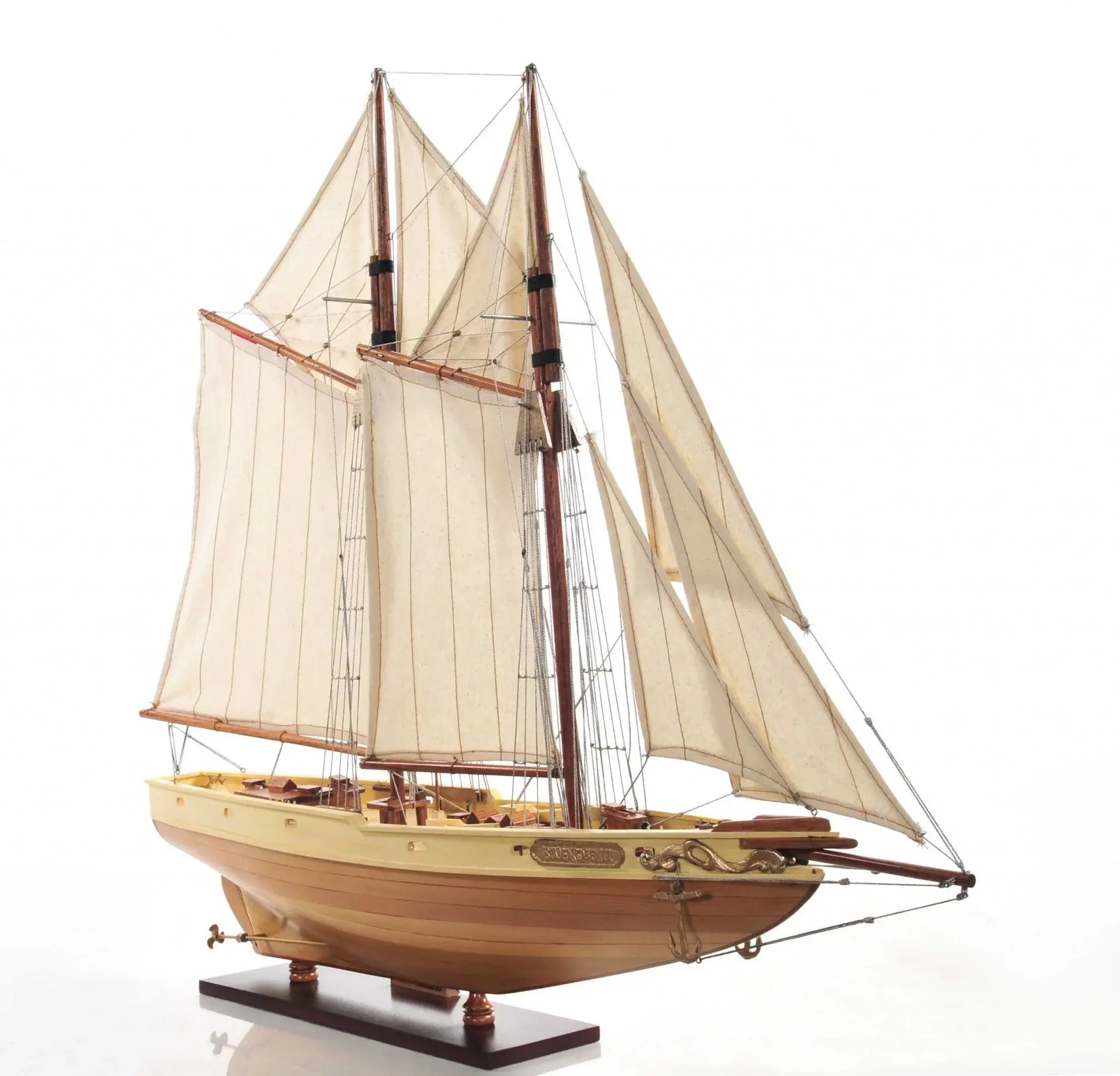 Bluenose Model In Light Brown Finish - Homeroots - Flyclothing LLC