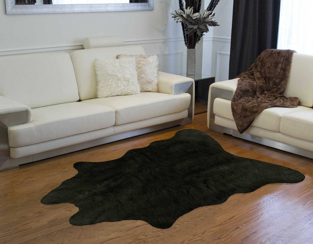 5' X 7' Black Faux Cowhide Area Rug - Homeroots - Flyclothing LLC