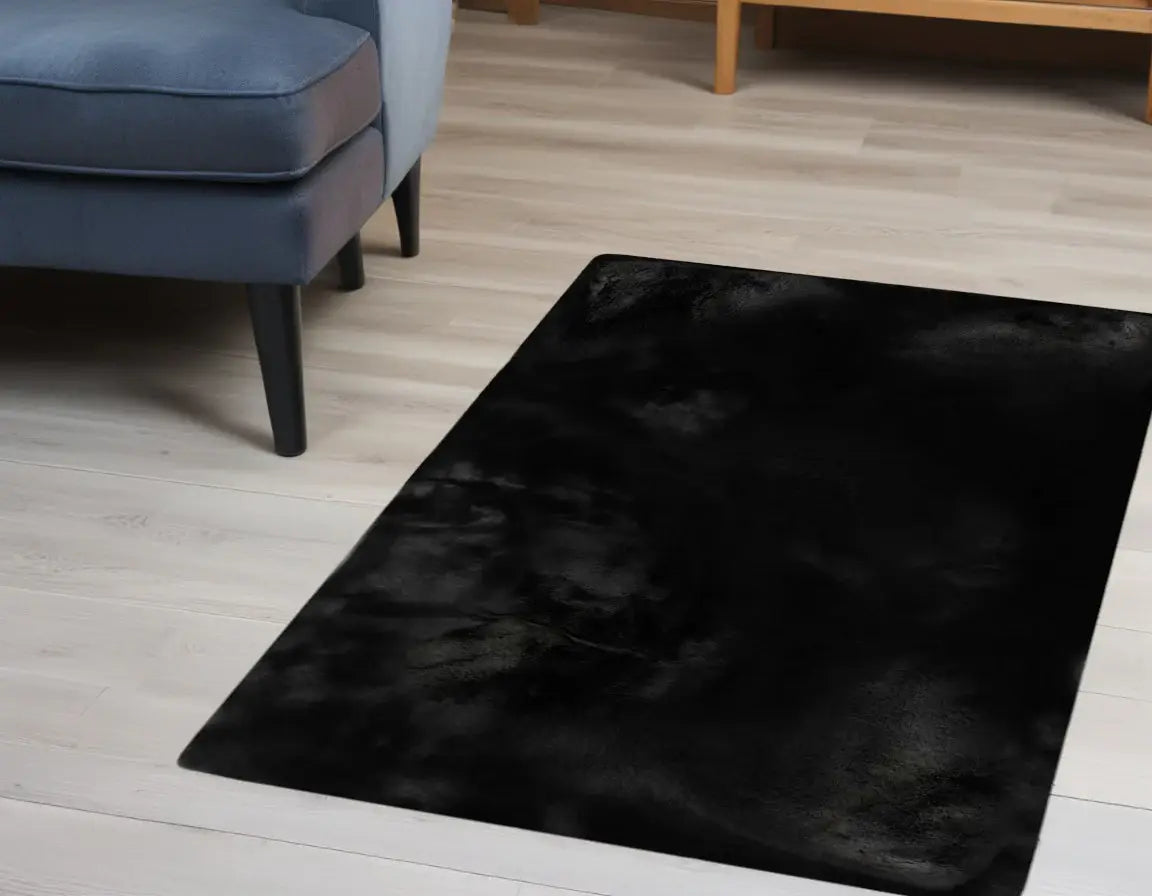 Luxe Faux Rabbit Fur Rectangular Rug 3' X 5' - Black - Homeroots - Flyclothing LLC