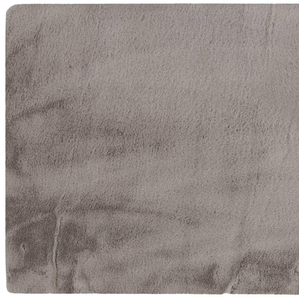 Luxe Faux Rabbit Fur Rectangular Rug 5' X 8' - Grey - Homeroots - Flyclothing LLC