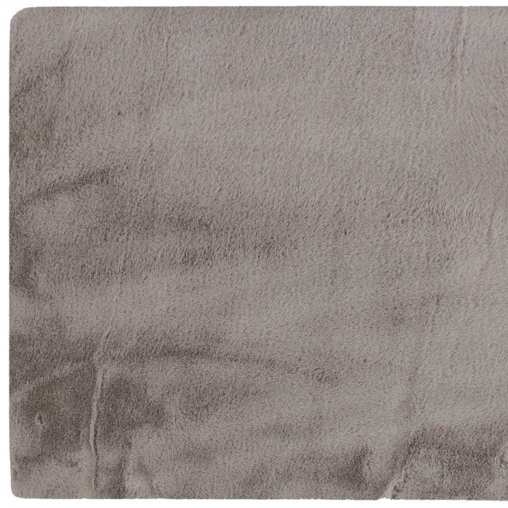 Luxe Faux Rabbit Fur Rectangular Rug 5' X 8' - Grey - Homeroots - Flyclothing LLC