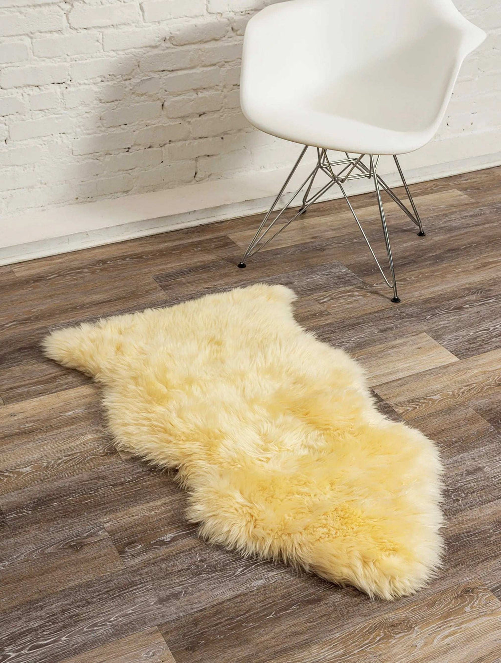 2' X 3' Cream New Zealand Natural Sheepskin Rug - Homeroots - Flyclothing LLC