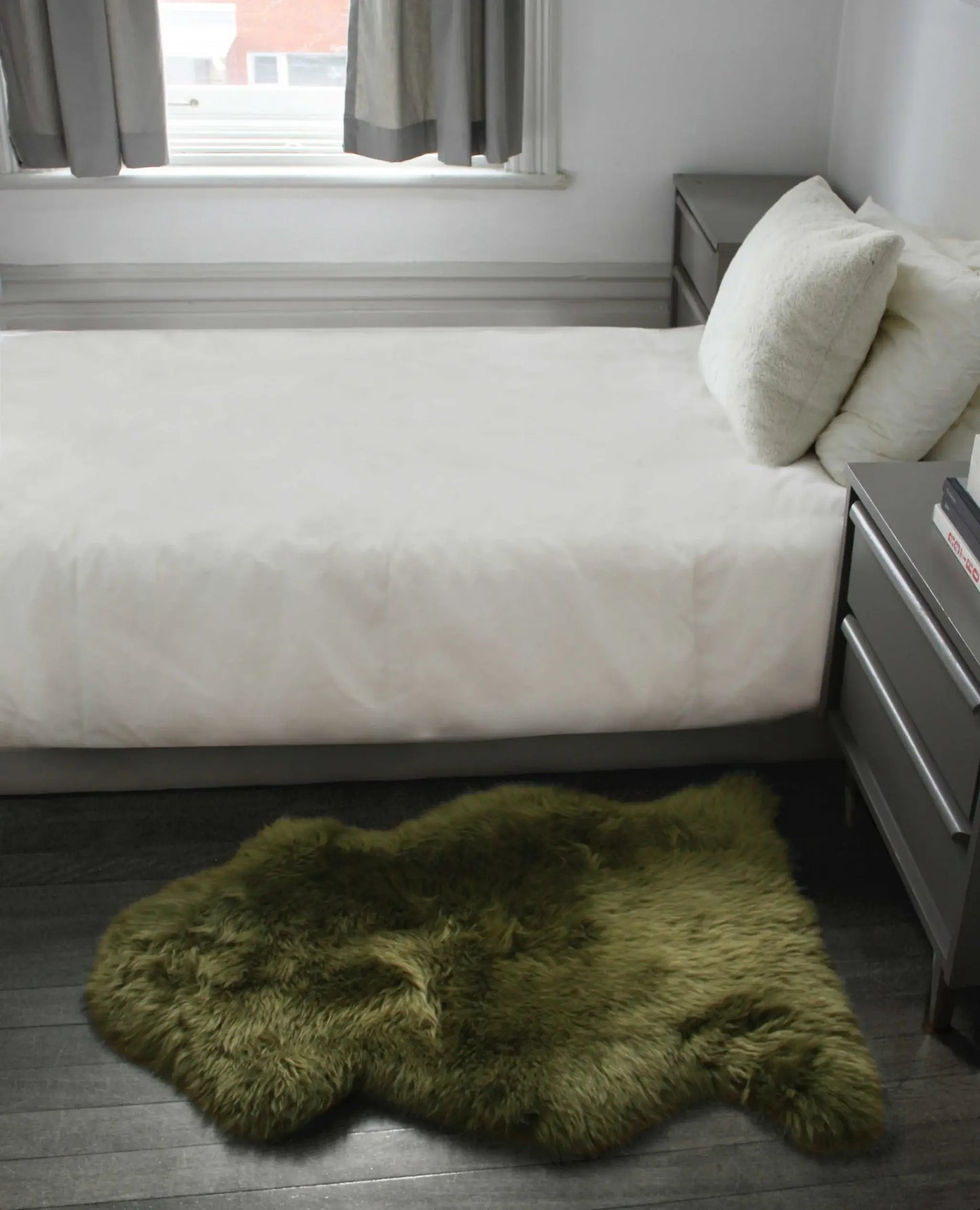 2' X 3' Khaki Green New Zealand Natural Sheepskin Rug - Homeroots - Flyclothing LLC
