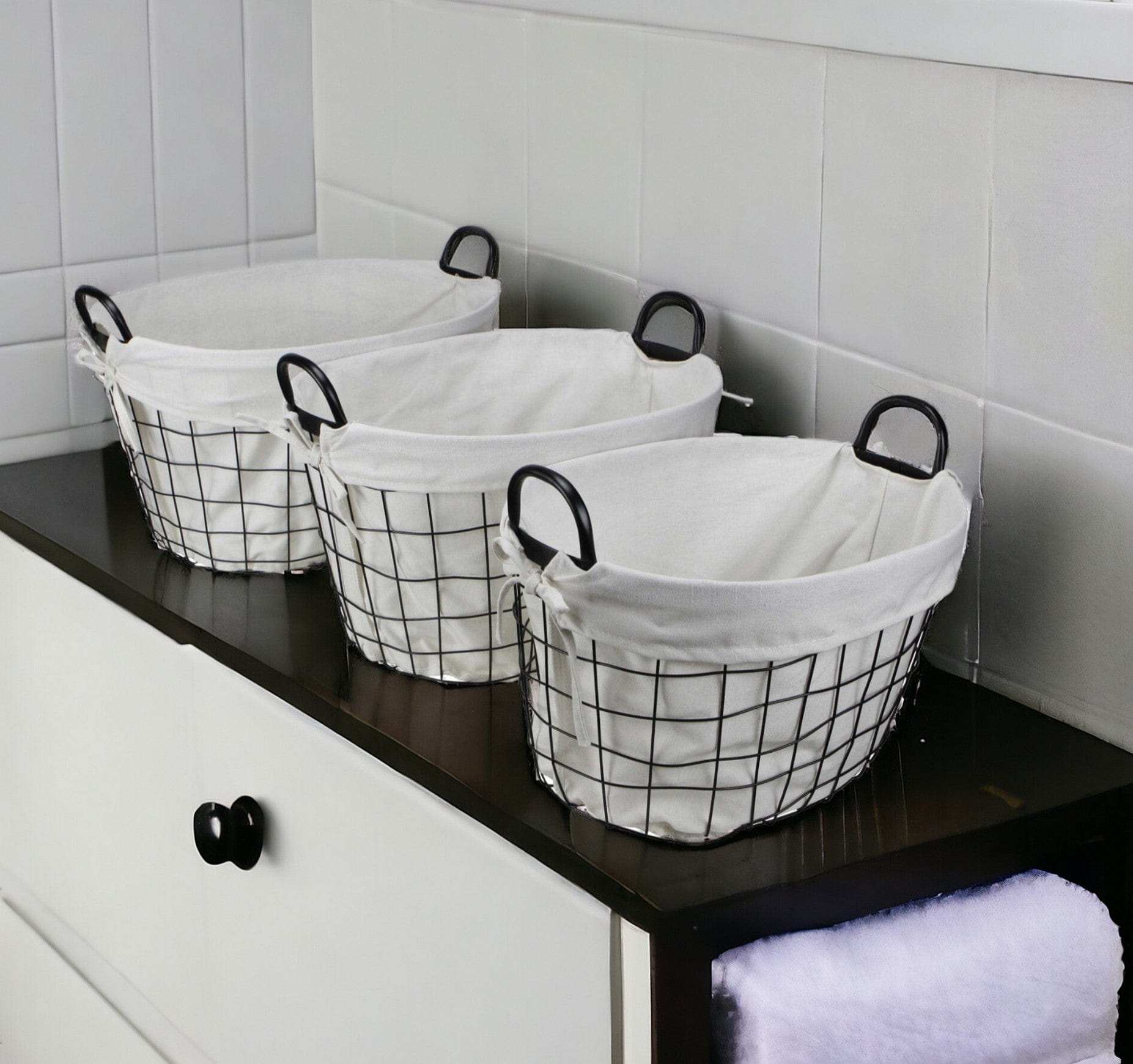 Set Of Three Black Oval Wire Baskets with White Fabric Liners and Handles - Homeroots - Flyclothing LLC