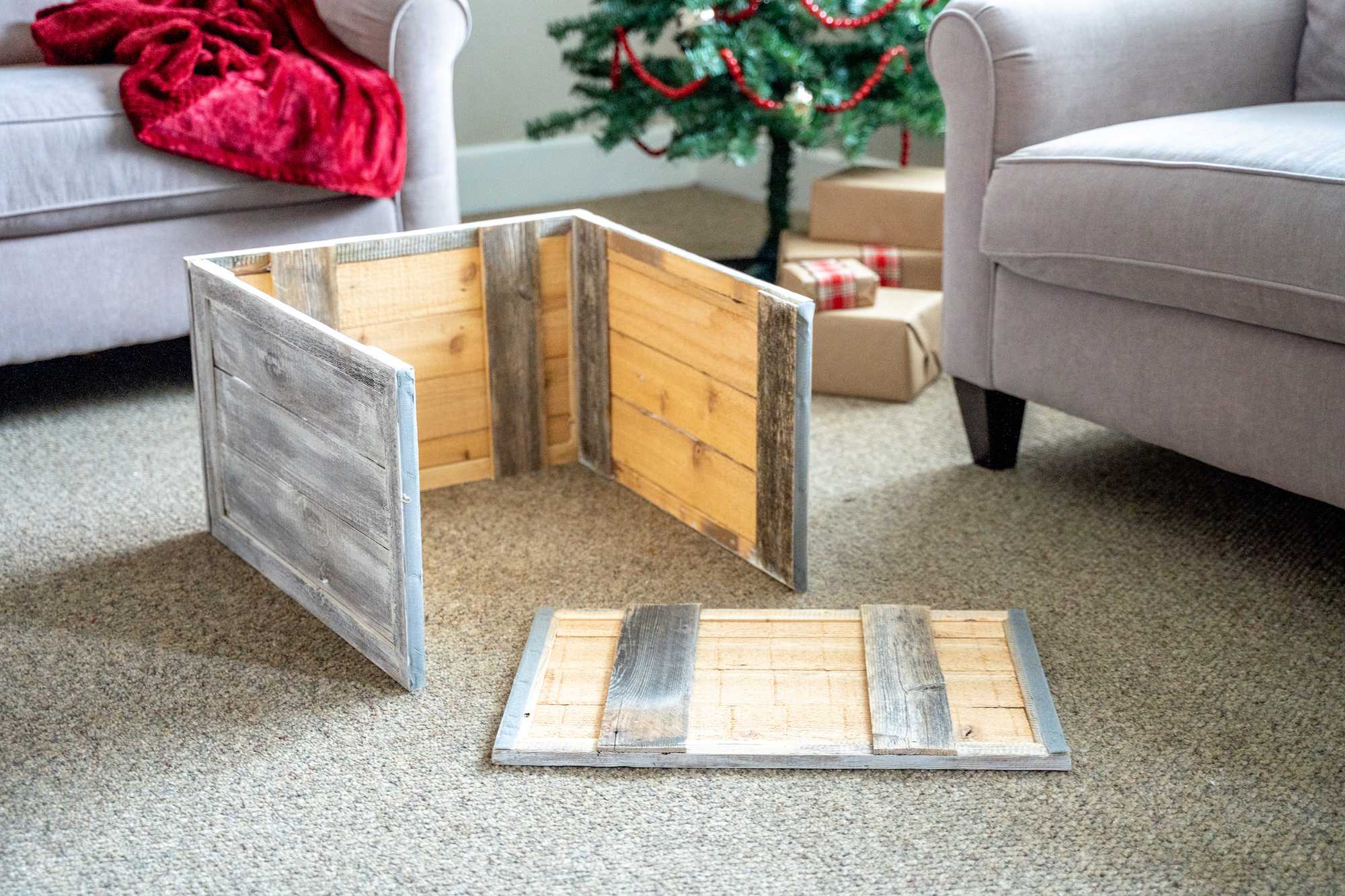 23" Gray White Wash Plank Christmas Tree Collar - Homeroots - Flyclothing LLC