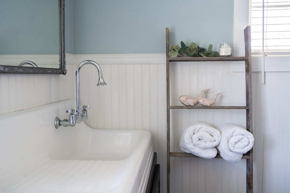 5 Step Rustic Weathered Grey Wood Ladder Shelf - Homeroots - Flyclothing LLC