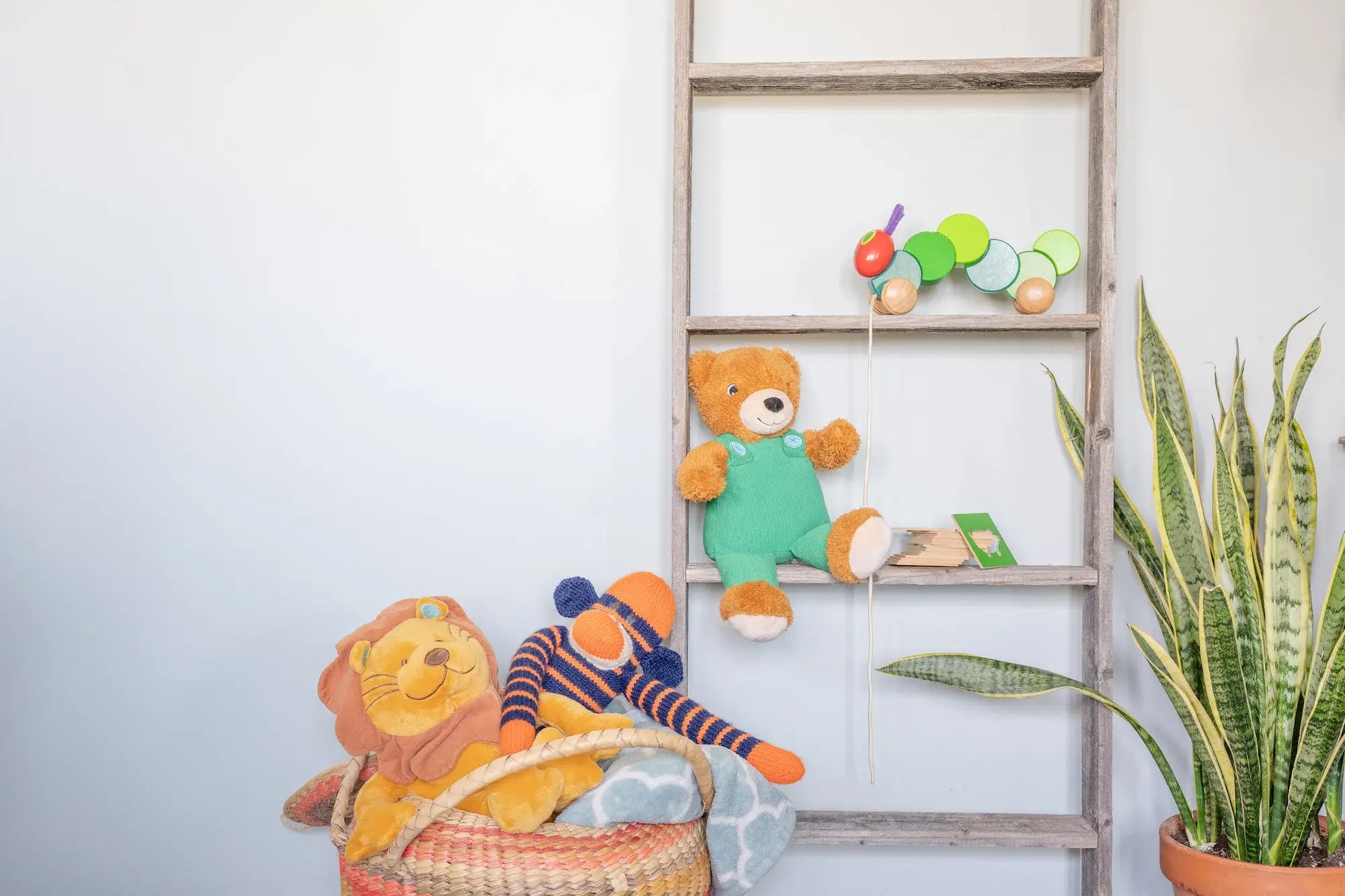 5 Step Rustic Weathered Grey Wood Ladder Shelf - Homeroots - Flyclothing LLC