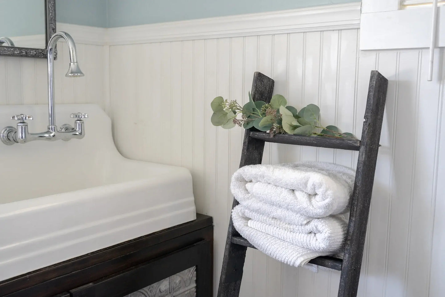 4 Step Rustic Black Wood Ladder Shelf - Homeroots - Flyclothing LLC
