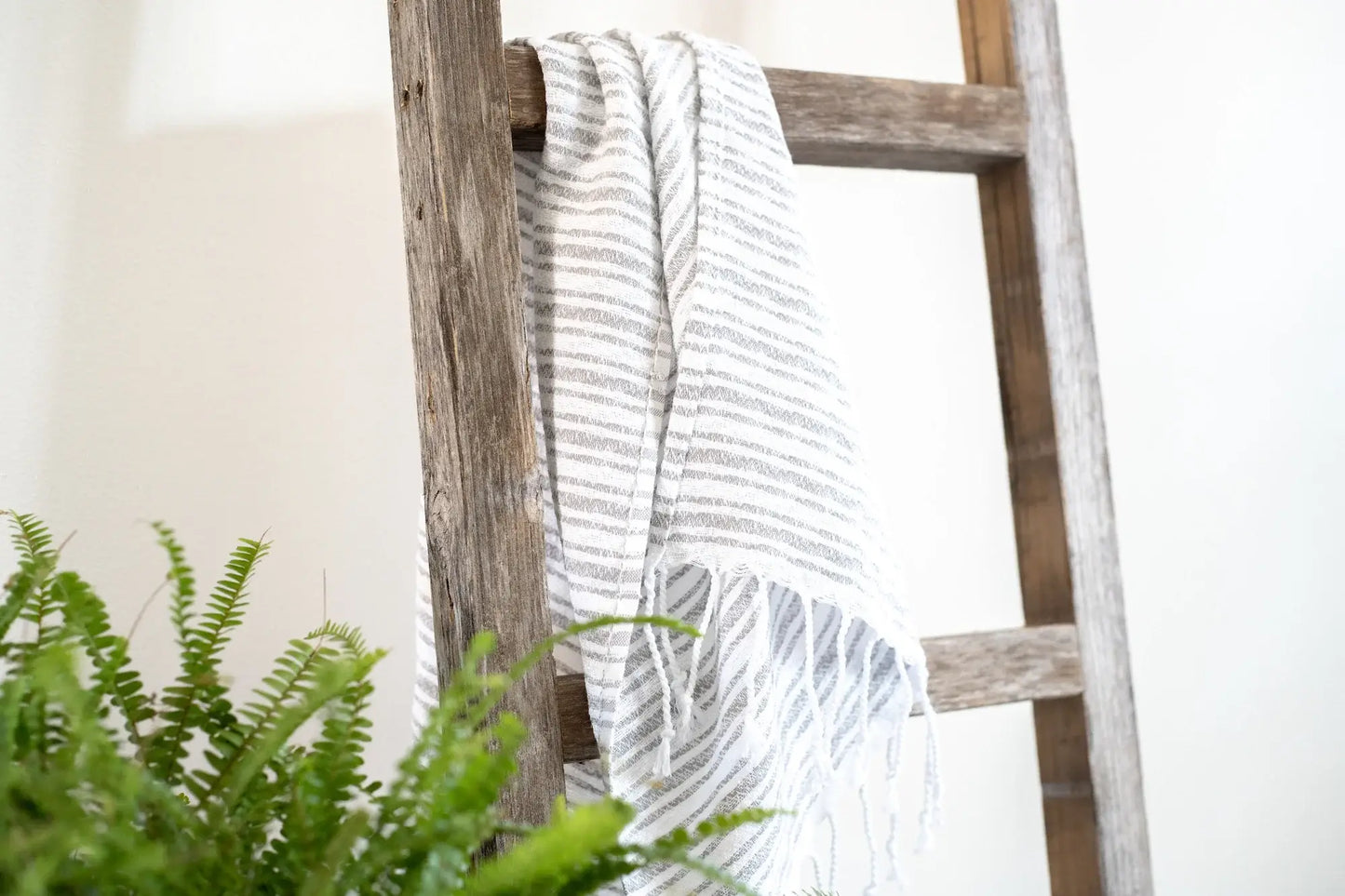 4 Step Rustic Weathered Grey Wood Ladder Shelf - Homeroots - Flyclothing LLC