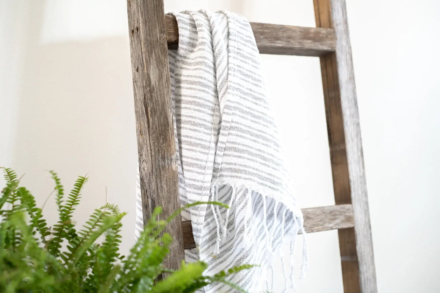 6 Step Rustic Weathered Grey Wood Ladder Shelf - Homeroots - Flyclothing LLC